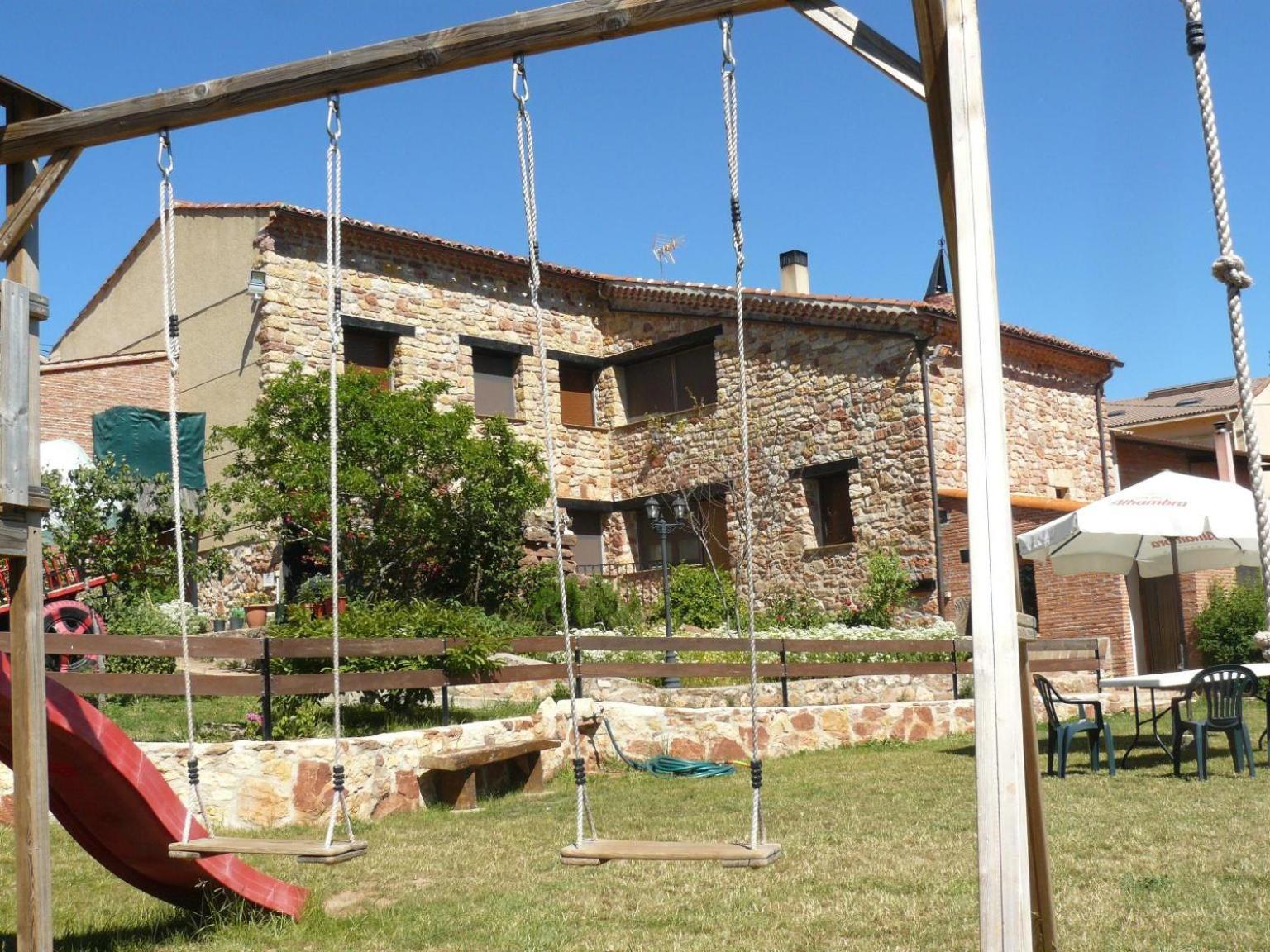 La Chimenea De Soria I Y I I Konuk evi Espeja de San Marcelino Dış mekan fotoğraf